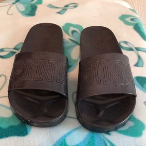 Must have PINK flip flops